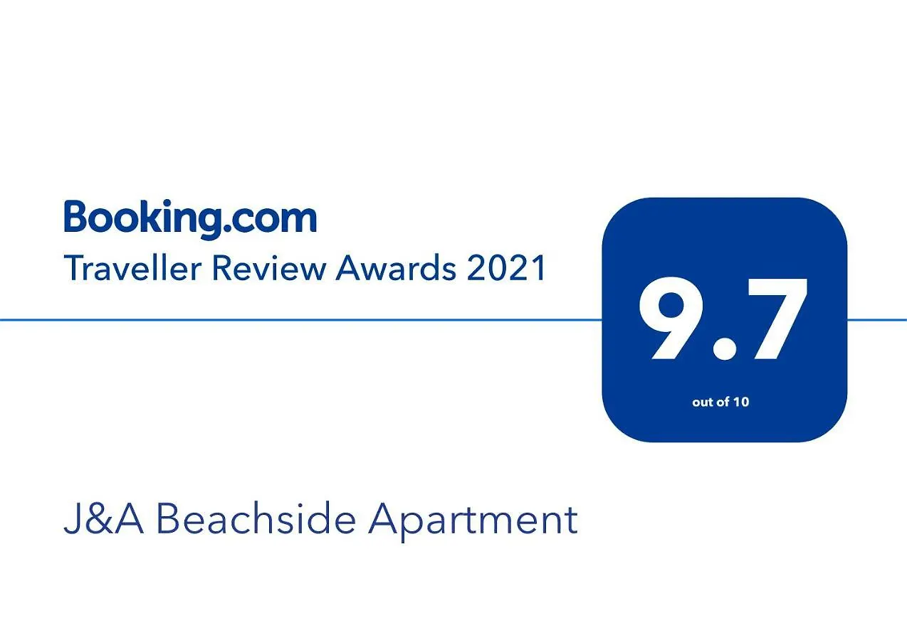 J&A Beachside Apartment Golem